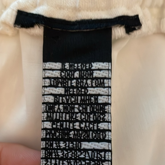 3 for $25! Women's White Ruffle Shorts‎ - Picture 2 of 4